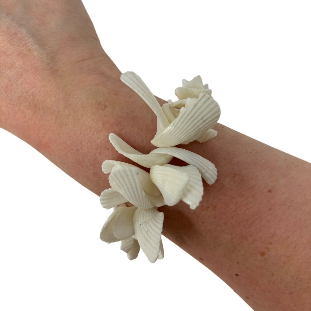 Vintage Shell Bracelet White Beach Seashells Chunky Cuff